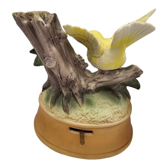 Vtg Shafford Japan 5" Yellow Bird Nest Music Box Hand Painted Porcelain Figurine - Picture 3 of 10